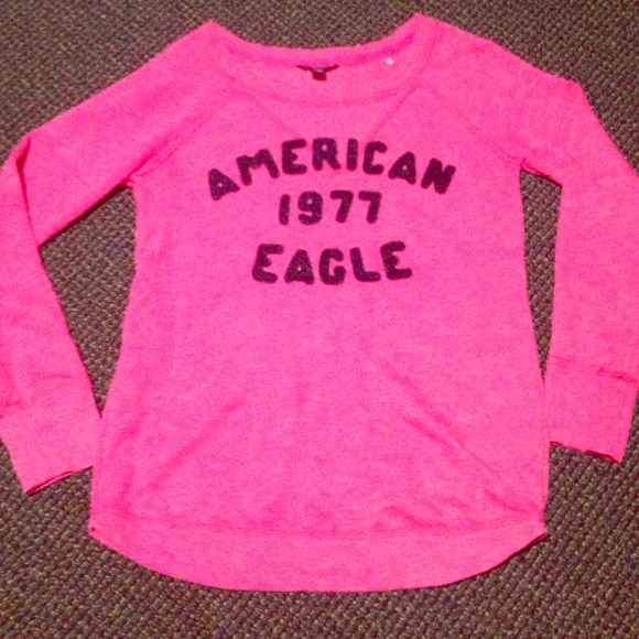 NWOT, American Eagle sweater 😘😘😘
