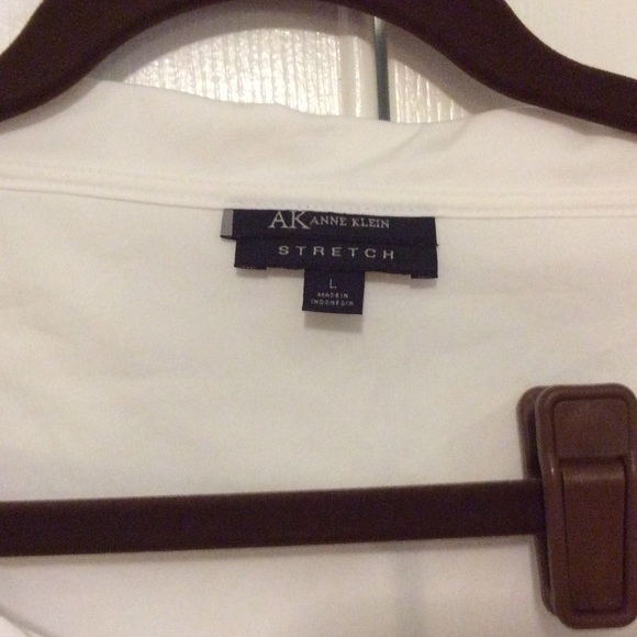 Top - Picture 3 of 4