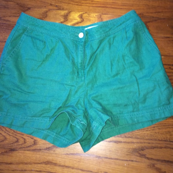 Green linen shorts