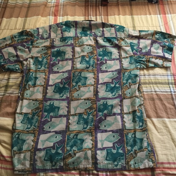 Fish button up - Picture 2 of 3