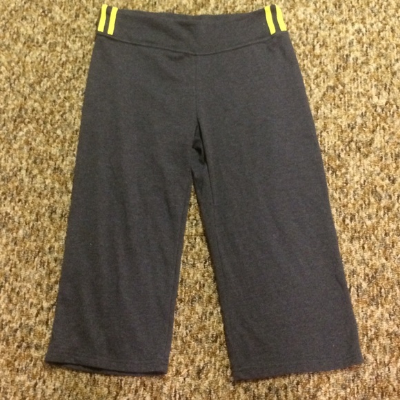 GW Workout Capris!! Mint condition!