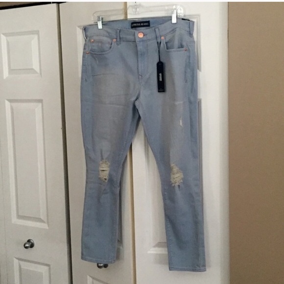 ⛔⛔️️SOLD⛔️⛔️Brand new Destroyed denim