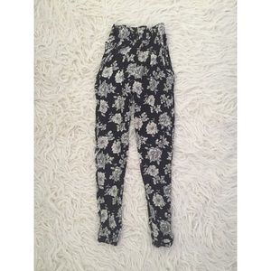 Brandy Melville Floral Susannah Pants