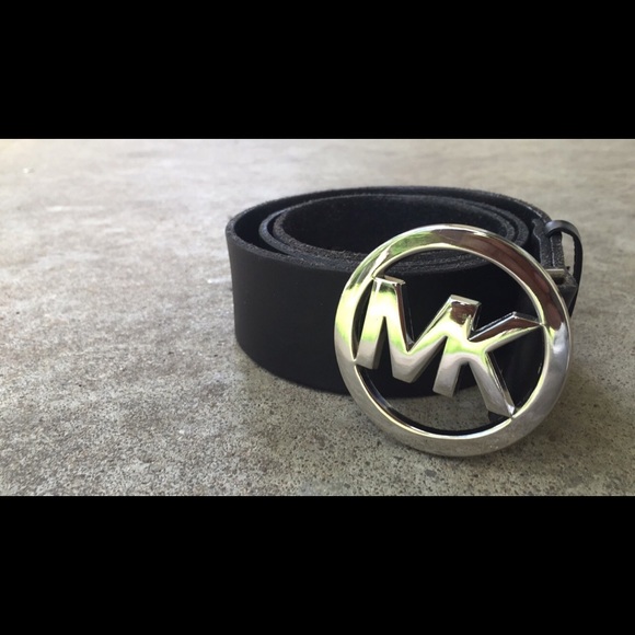 Michael Kors Belt Buckle with genuine leather belt