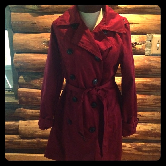 Adorable red trench coat size S