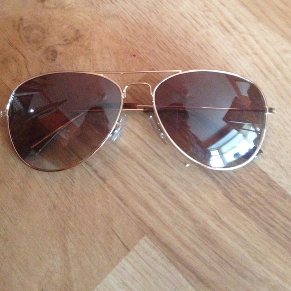 💜 RESERVED💜 Cute sunglasses