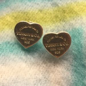 AUTHENTIC Tiffany & Co. mini heart earrings!