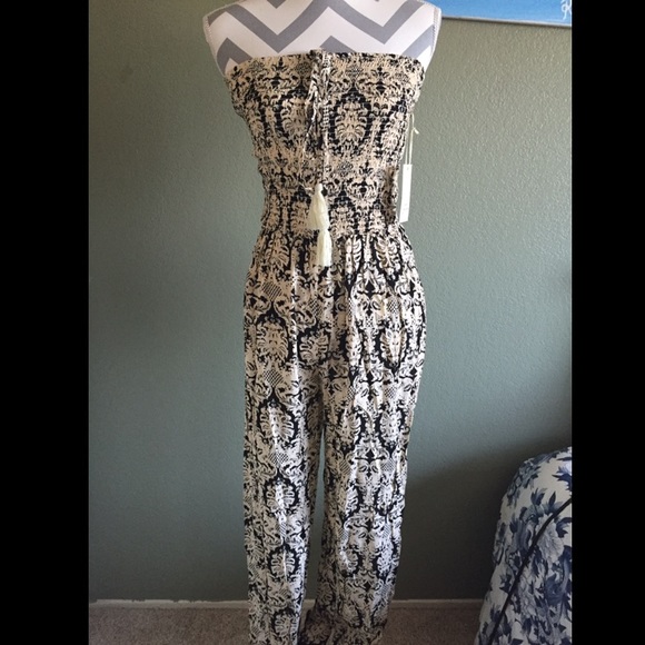 New attire never been worn ❤️🌸 - Picture 1 of 2