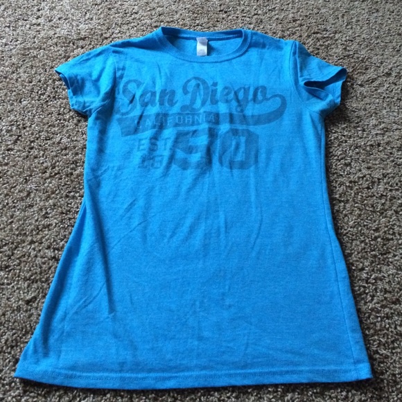 San Diego top