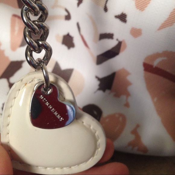 Authentic Burberry Crossbody. Med-Large. - Picture 4 of 4