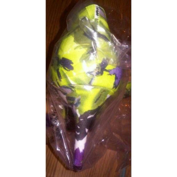 Marc Fisher floral heels - Picture 4 of 4