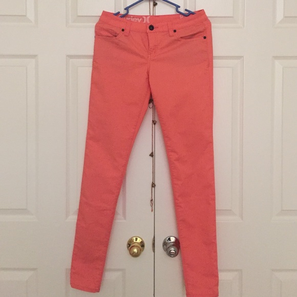 Hurley Skinny jeans size 27. Never worn