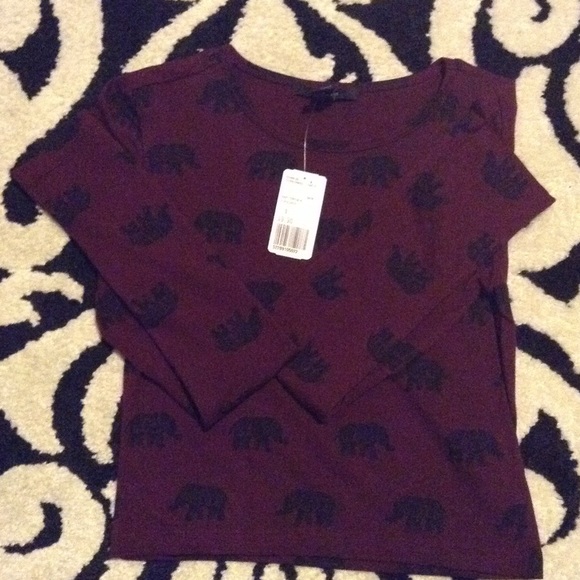NWT cropped elephant top!
