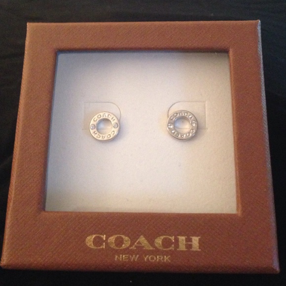 🎉FLASH SALE🎉 🎀 Host Pick 9/7🎀 Coach earrings