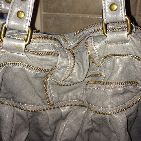 Grey zipper purse