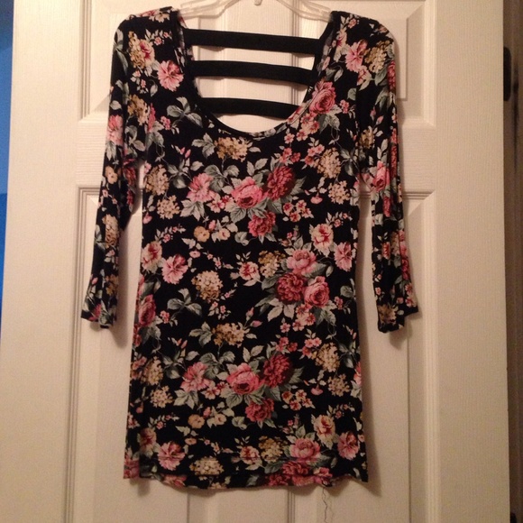Forever 21 floral top
