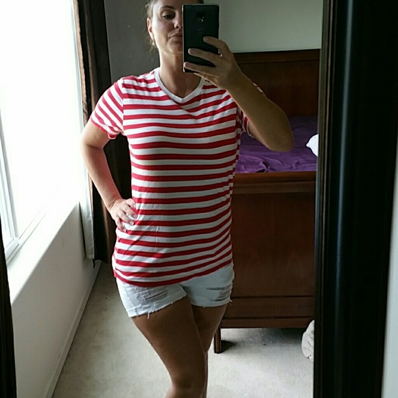 H&M Red and White Striped Short Sleeved Tee - Picture 2 of 3