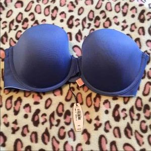 34d VS strapless bra