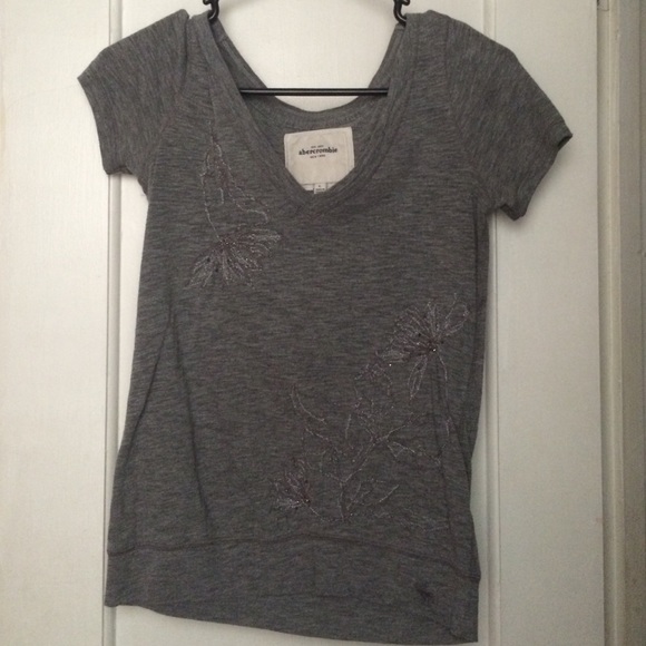 V neck t shirt