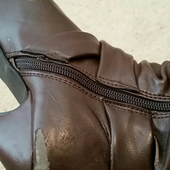 👢 - Picture 3 of 3