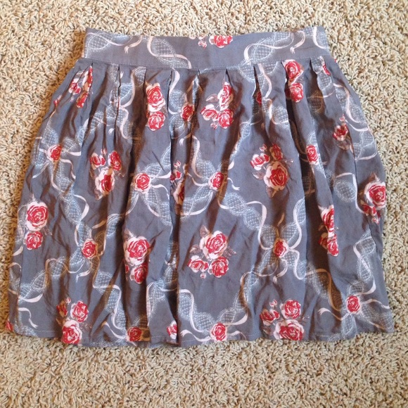 Pleated Skirt