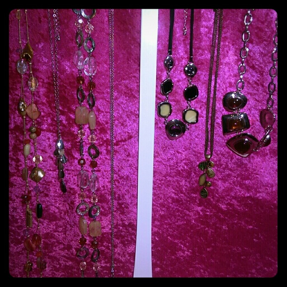 7 lia sophia necklaces