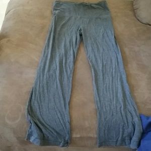 Maternity yoga pants