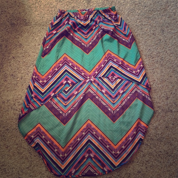 Hi low chevron skirt