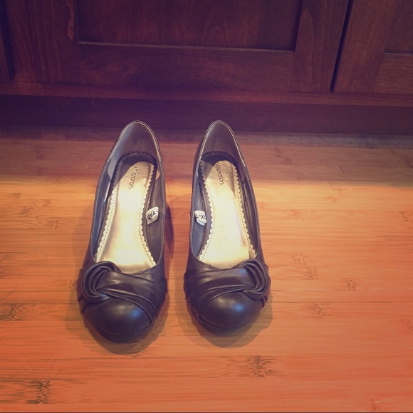 Xhilaration Cat Wedges