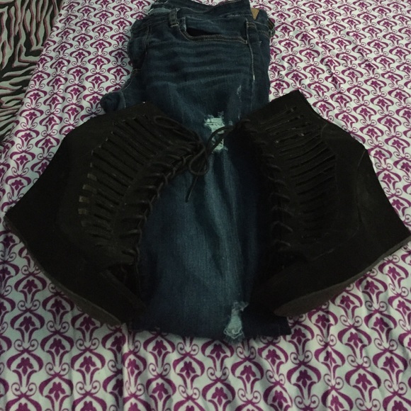 Velvet tied up wedges