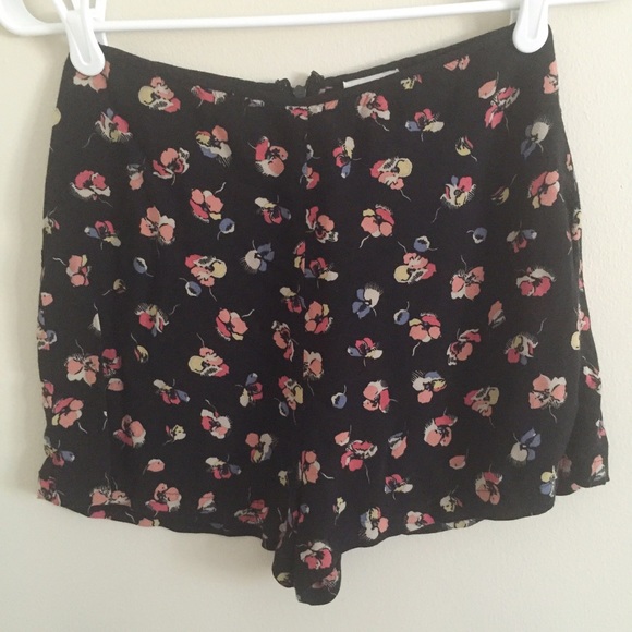 High waisted printed shorts