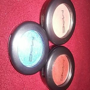 BUNDLE 3 MAC EYESHADOWS