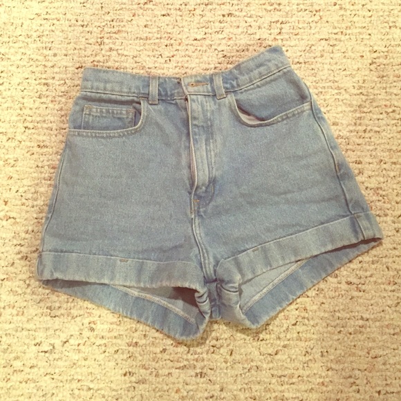 Shorts - Picture 1 of 2