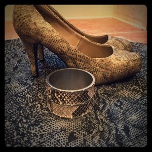 Snake bundle-cuff,shoes, & shirt