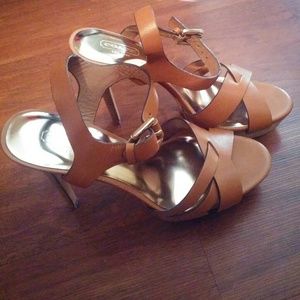 Authentic Coach Dani Veg Leather size 8b