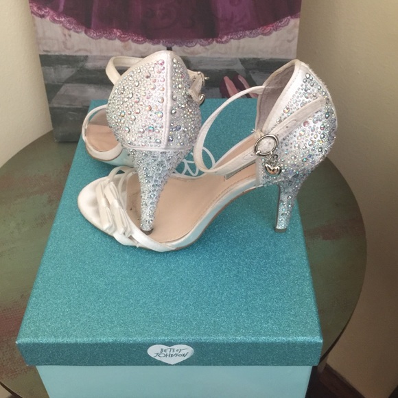 Betsey Johnson Shoes - 🏆GIRLY GIRL HP!!🎉🎉Betsey Johnson sparkle heels