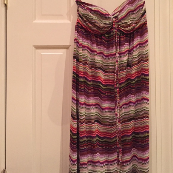 Dress - Picture 2 of 2