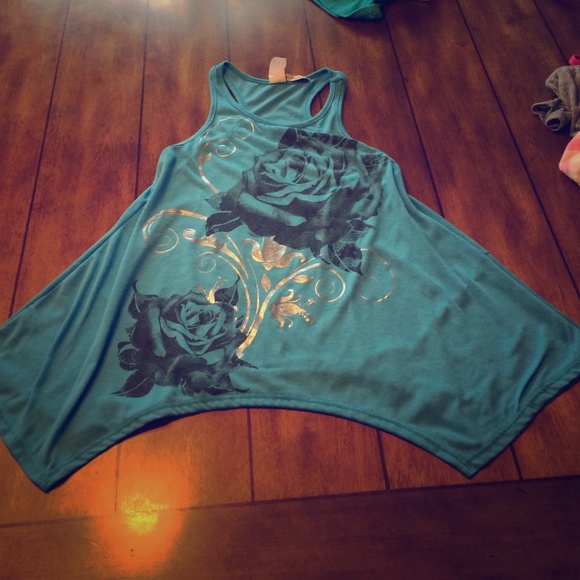 Flowy blue tanktop