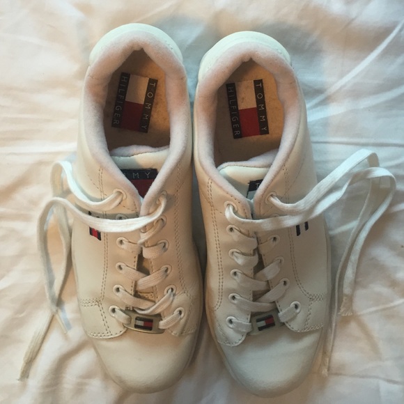 Tommy Hilfiger tennis shoes