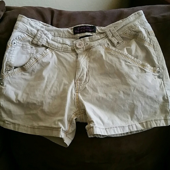 Khaki girl shorts