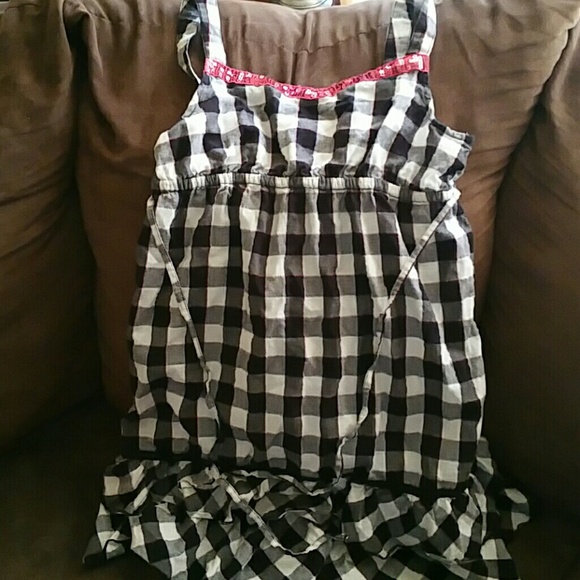 Girl's dress