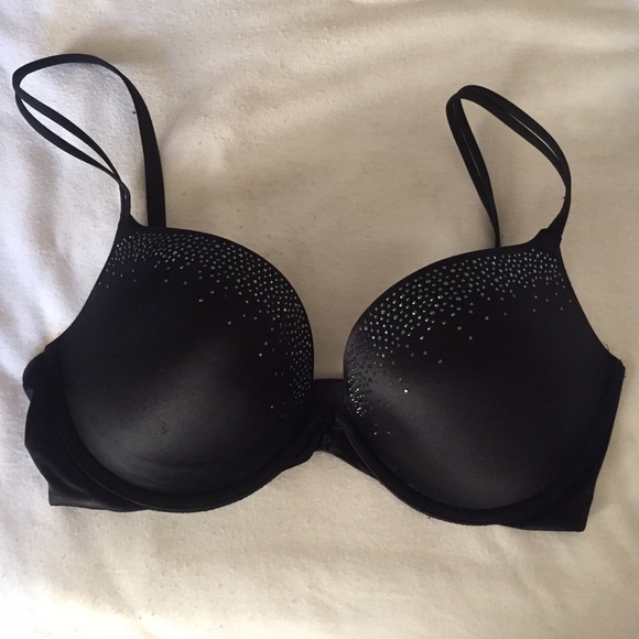Victoria's Secret Tops - Victoria's Secret Sexy Push-up Bra