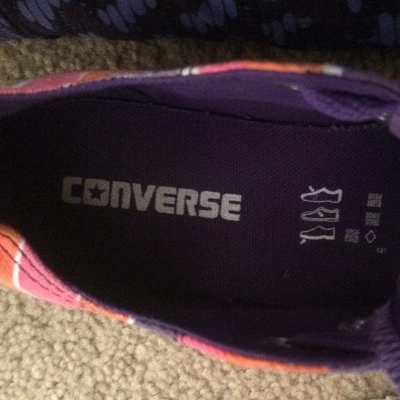 Converse - Picture 3 of 4