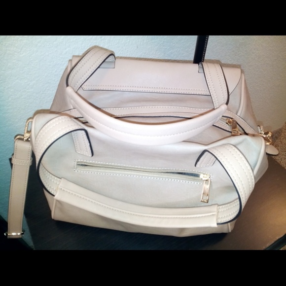 Purse - Picture 2 of 2