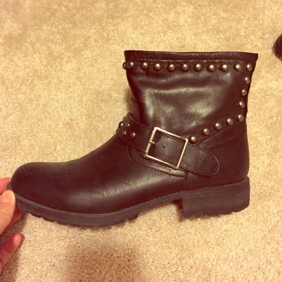 Kelsi Dagger size 9
