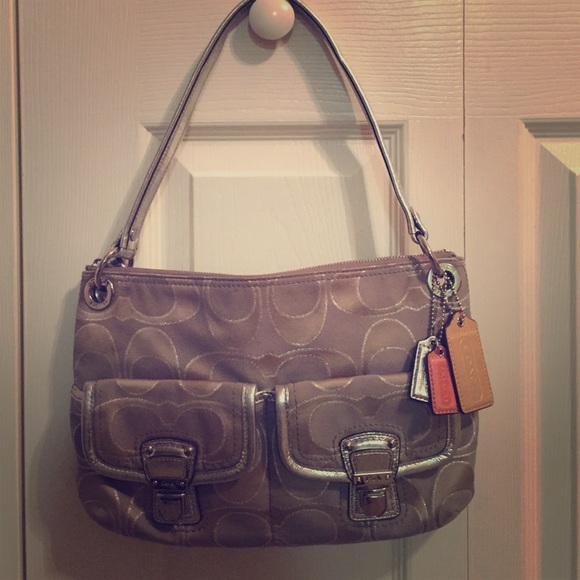 Coach handbag - Picture 1 of 3