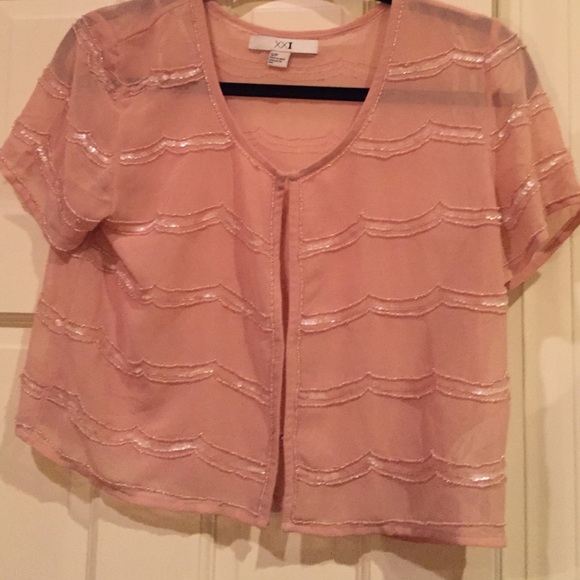 Top - Picture 2 of 2