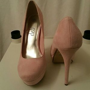 Pink pumps