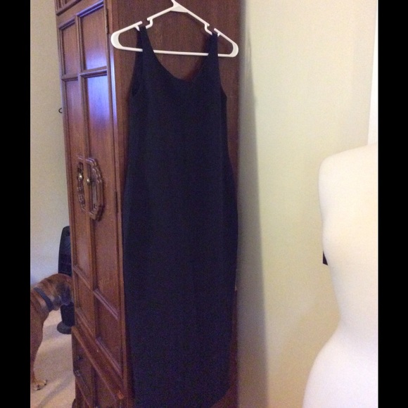 LAST CHANCE Ann Taylor black silk sleeveless dress