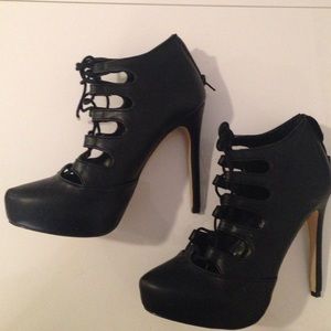 Never Worn Lace-Up Pumps